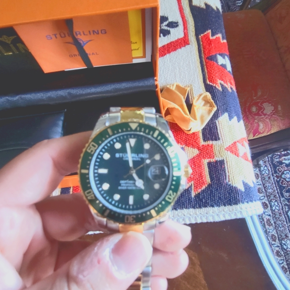 Sturhling Depthmaster 3950AD Quartz 42mm Diver